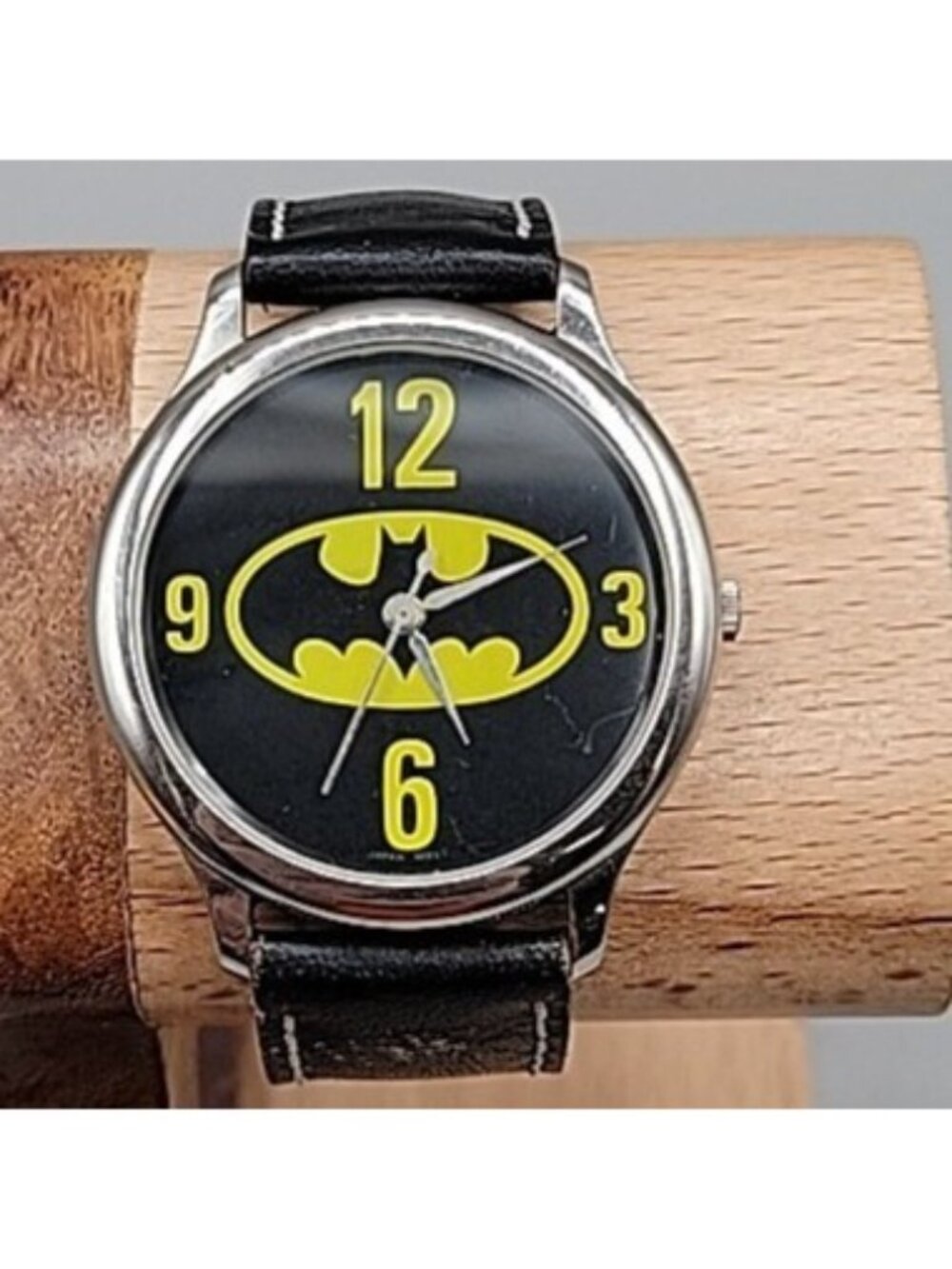 DC COMICS by 1989 Fossil Batman Unisex Watch 7.5 Black Leather Band 36mm BA-6315 - Picture 2 of 16